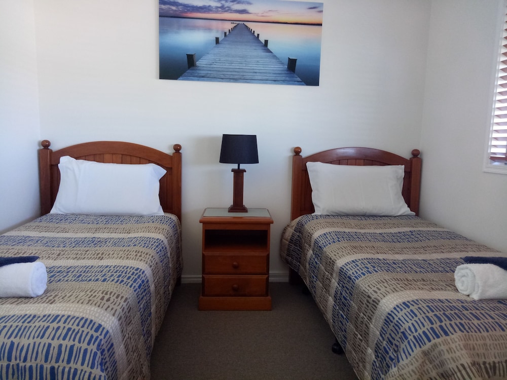 Apartment, 2 Bedrooms, Ocean View photo 3