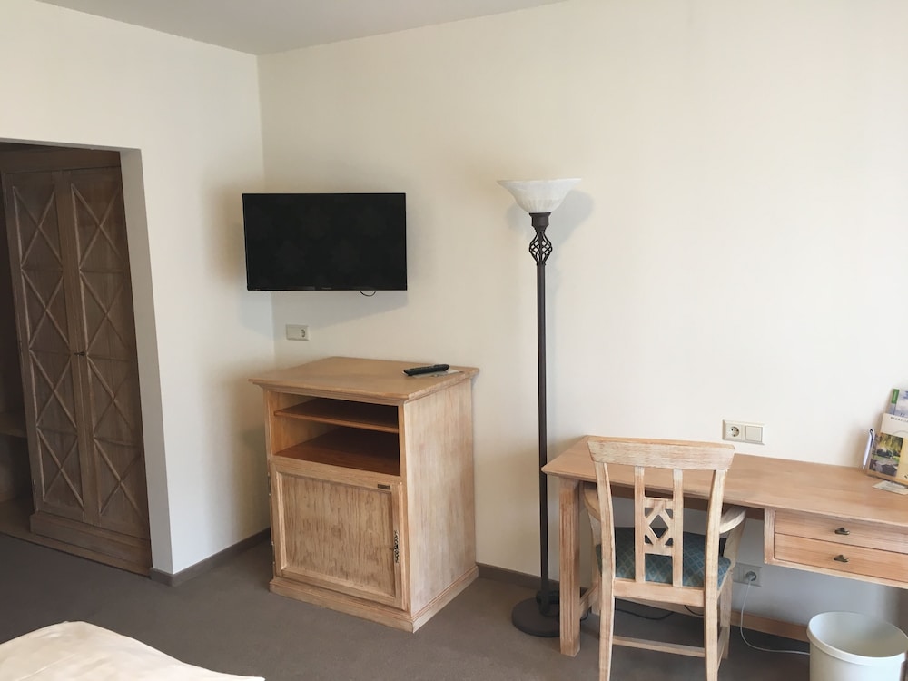 Standard Single Room photo 2