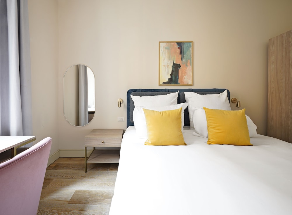 1 Bedroom Apartment, Balcony, Sofa Bed