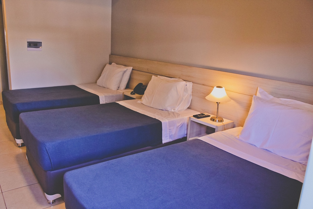 Standard Triple Room photo 2