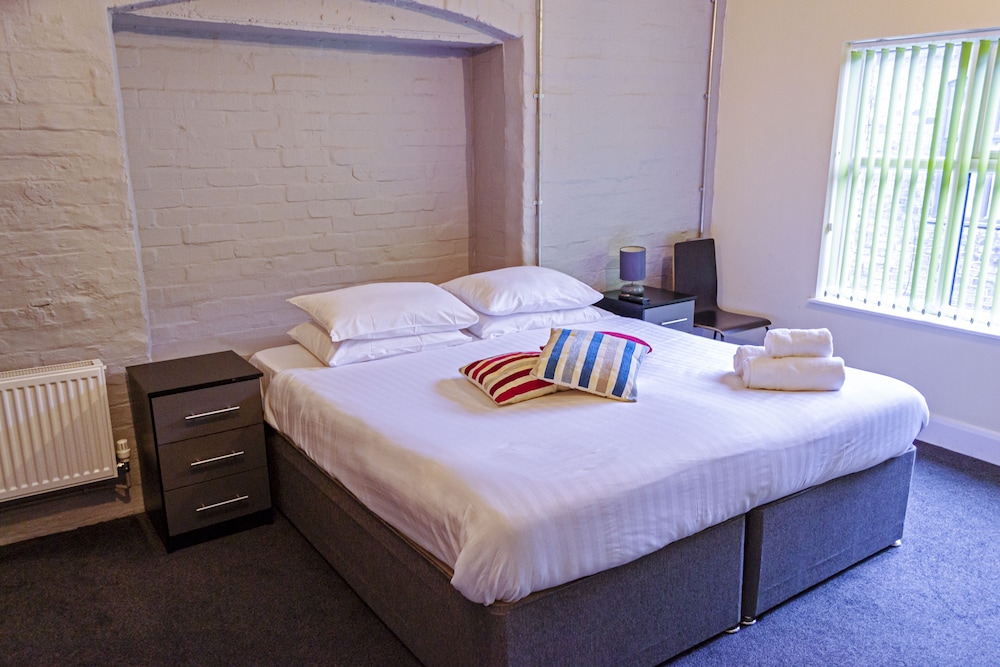 Family Suite, Multiple Beds, Non Smoking photo 3