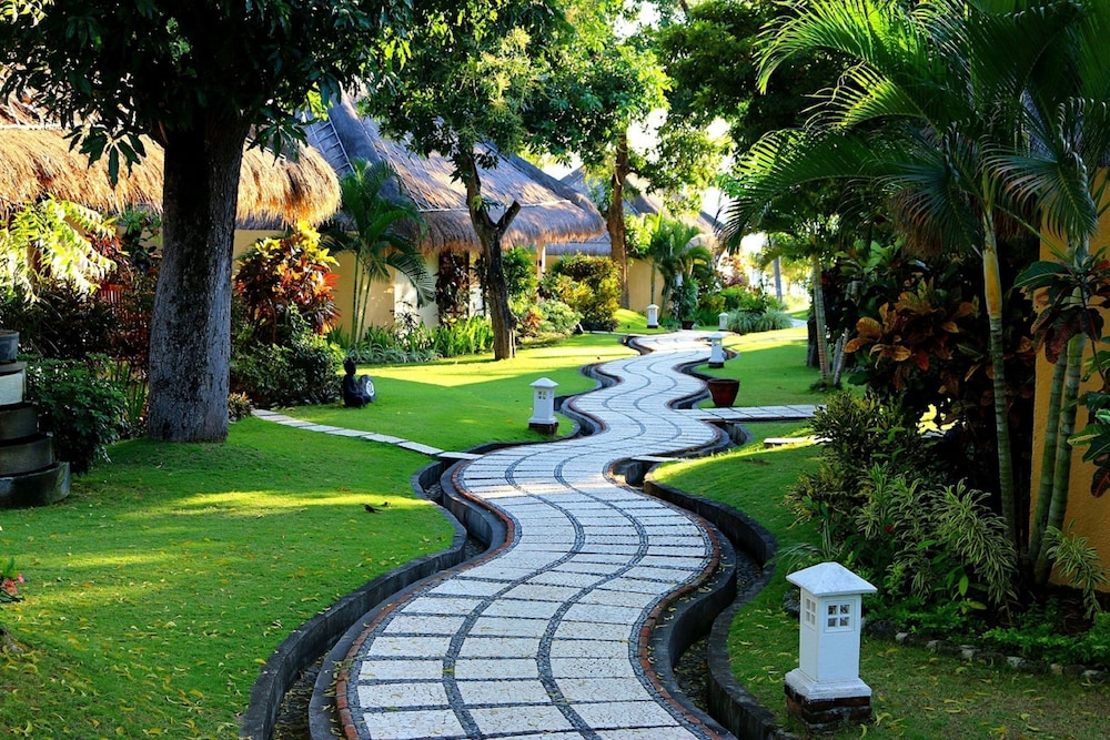 Superior Bungalow - Photo 8