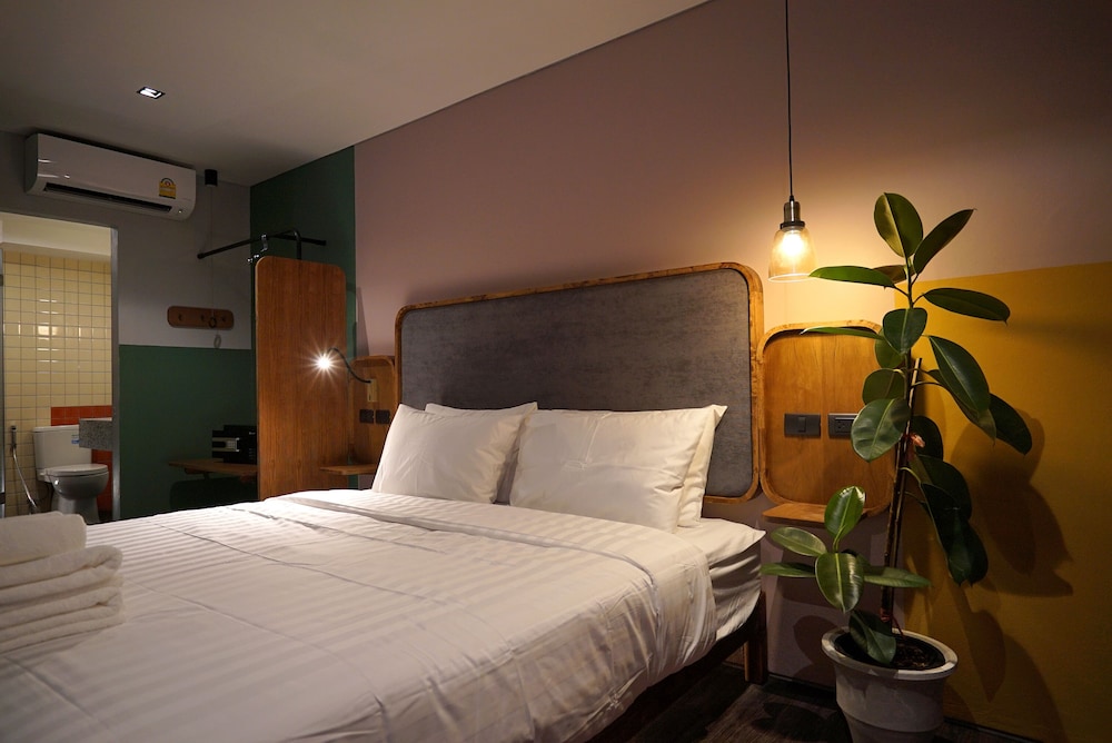 Two-Bedroom Suite - Photo 6