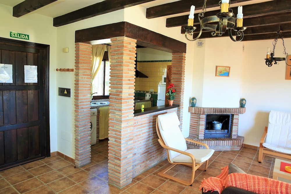 House, 2 Bedrooms, Smoking, Balcony