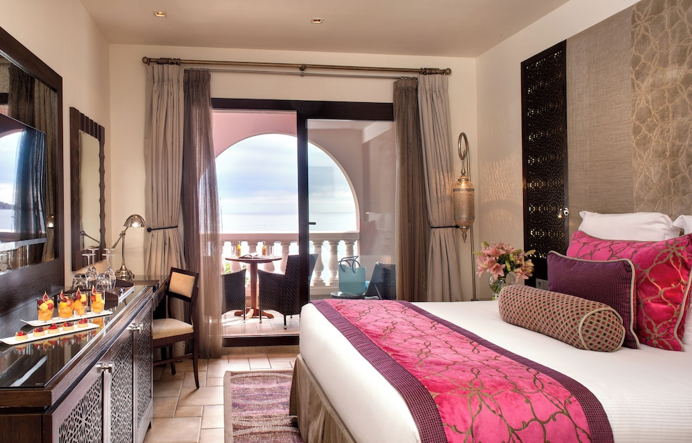 Premium Room, Sea View - Photo 4