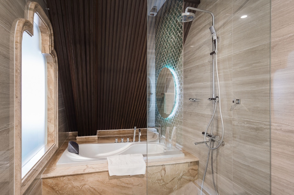 Family Triple Suite - Photo 6