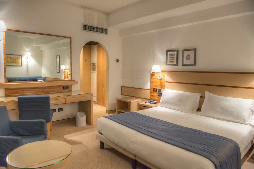 Standard Triple Room - Photo 5