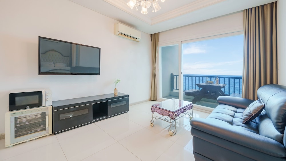 Basic Room, 1 Bedroom (302 Whimail) - Photo 1