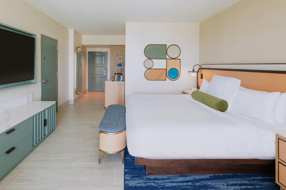 Suite, 1 King Bed With Sofa Bed (marbella Suite)