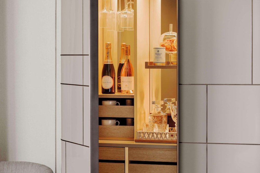 Room, 1 King Bed (zaabeel)