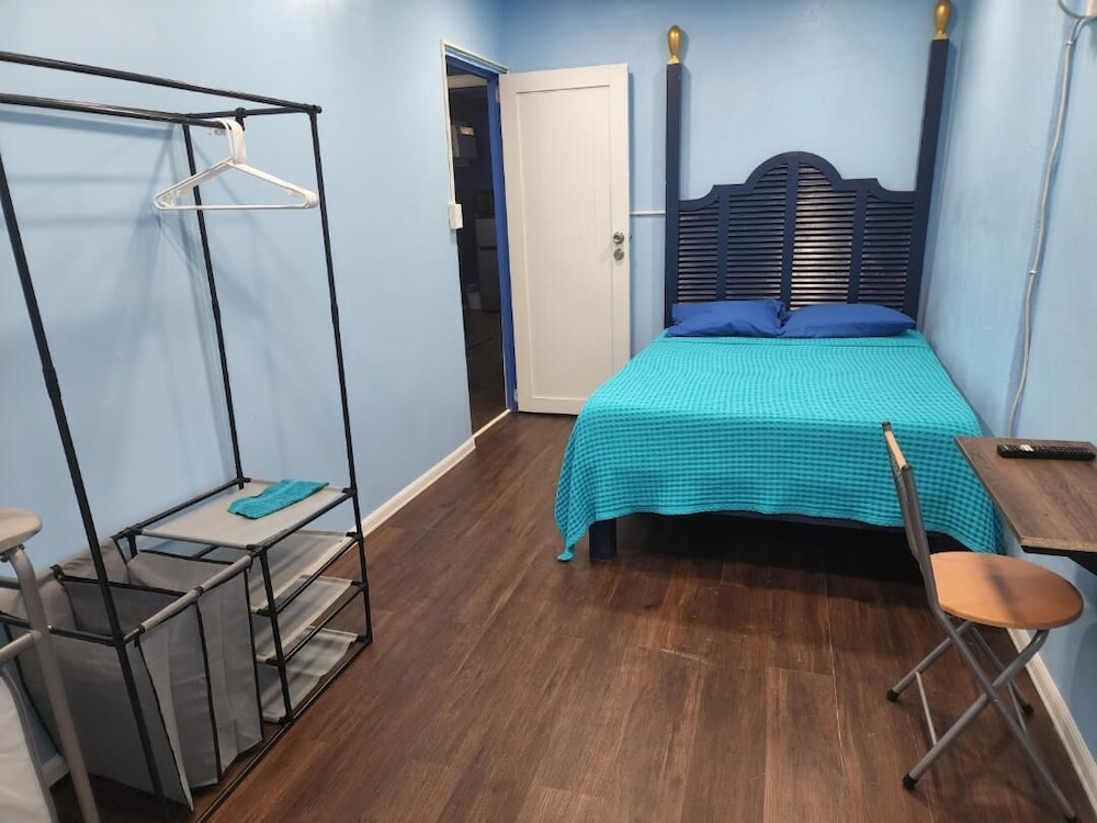 Standard Single Room, 1 Bedroom, Non Smoking, Refrigerator & Microwave