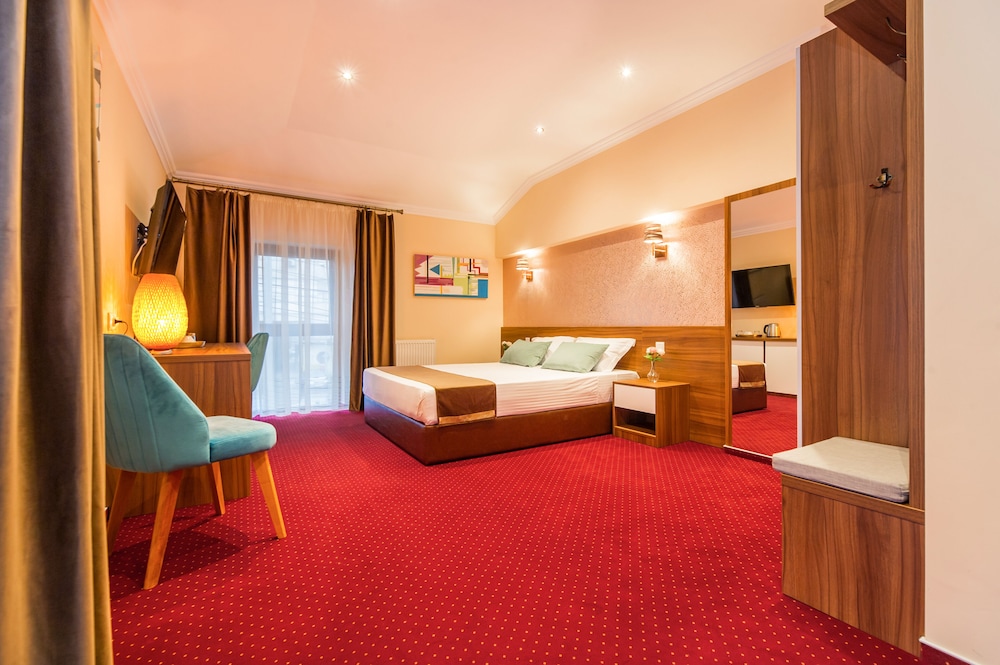 Deluxe Double Room (no. 7) - Photo 1