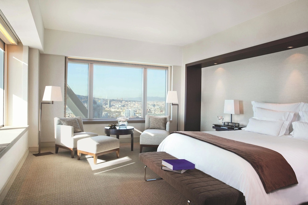 Club Room, 1 King Bed