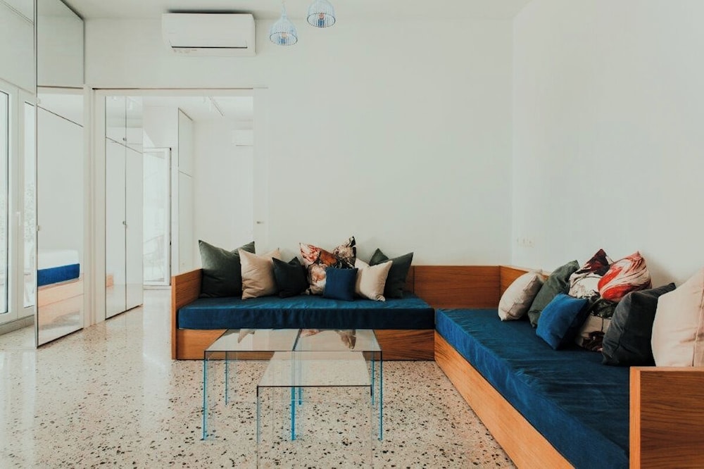Superior Suite, Balcony, City View