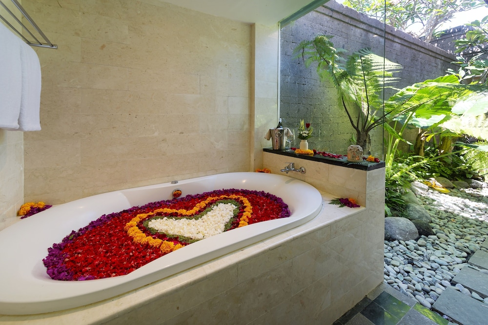 One-Bedroom Villa with Private Pool - King Bed - Photo 13