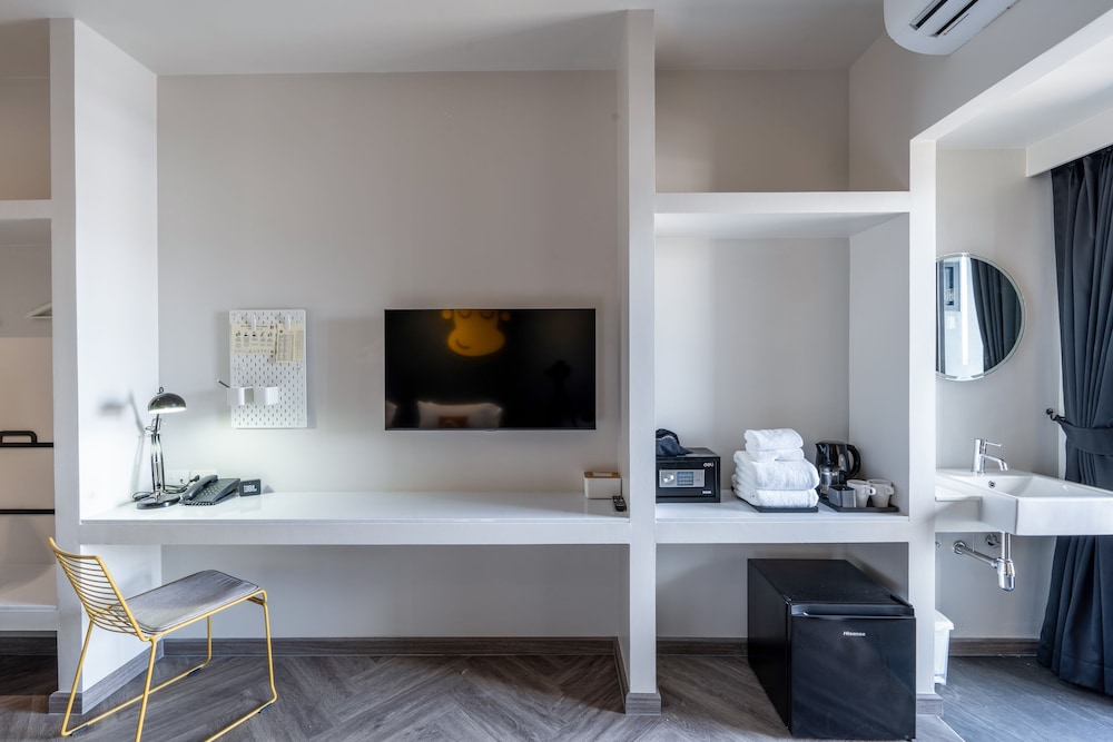 Deluxe Triple Room - Photo 3