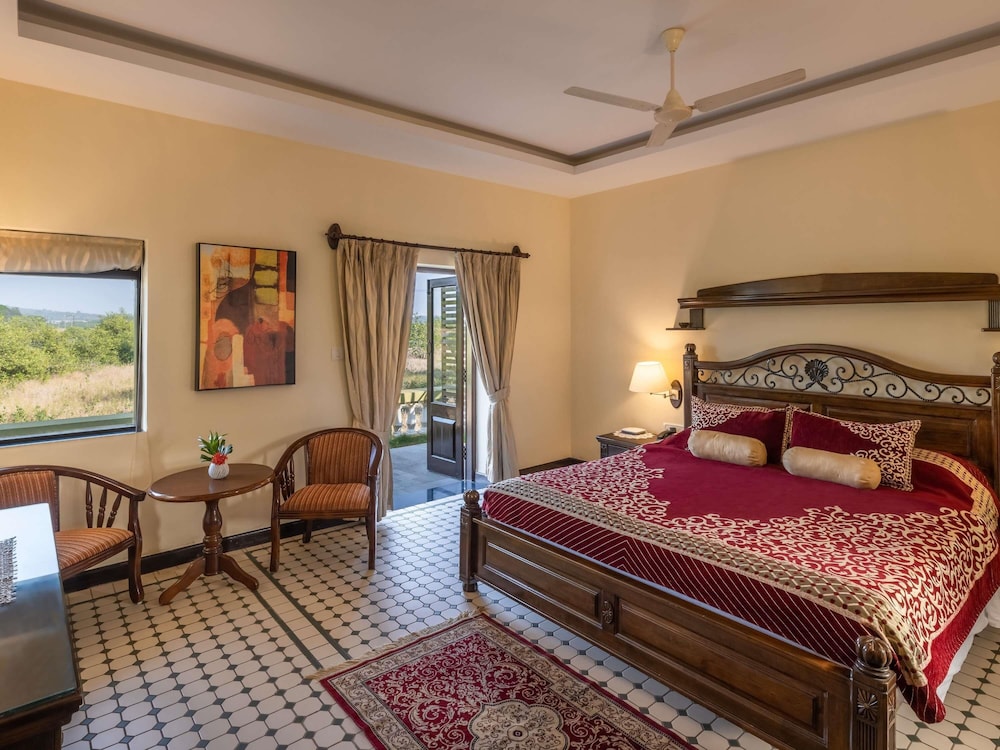 Deluxe Suite, 1 Double Bed, River View (Cozy Sitout) photo 2