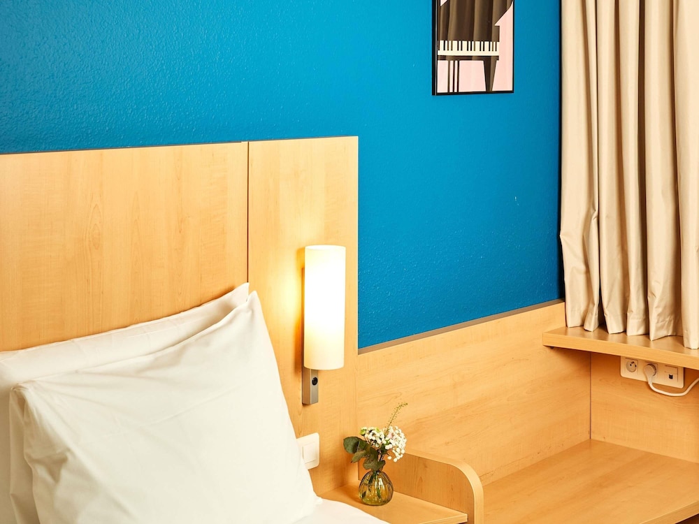Comfort Room, 1 Double Bed - Photo 2