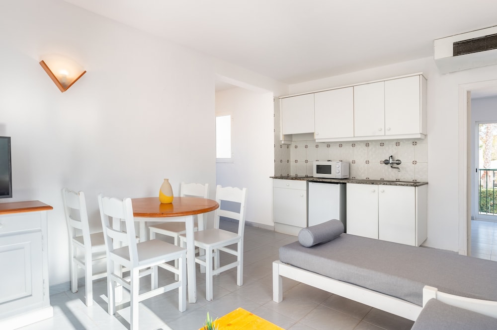 Apartment, 2 Bedrooms (5 adults + 1 child) photo 3