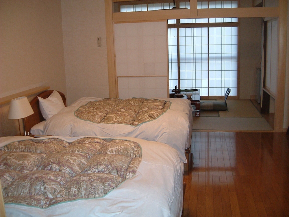 Japanese Western Style Accessible Room photo 2