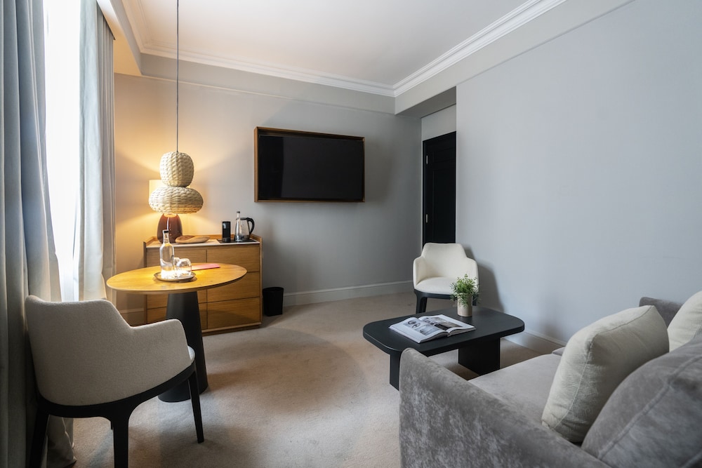 Premium Suite