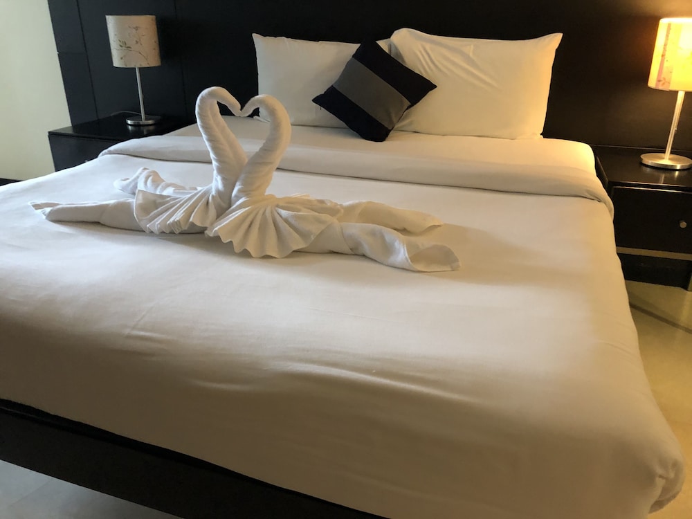 Deluxe Double or Twin Room, Balcony - Photo 14