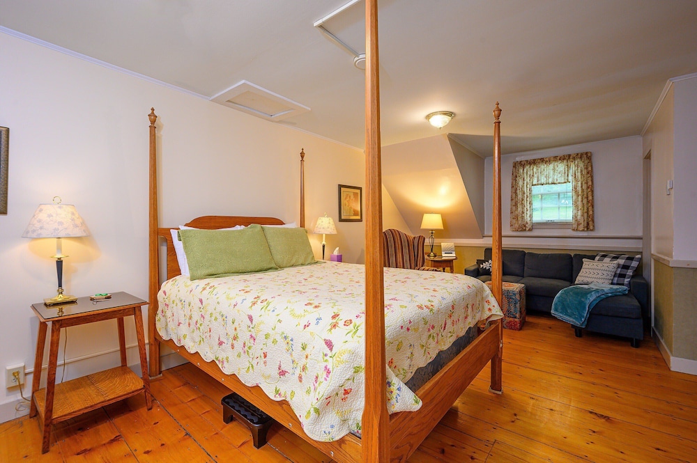 Premium Double Room, Fireplace, Mountain View (Sterling Mountain)