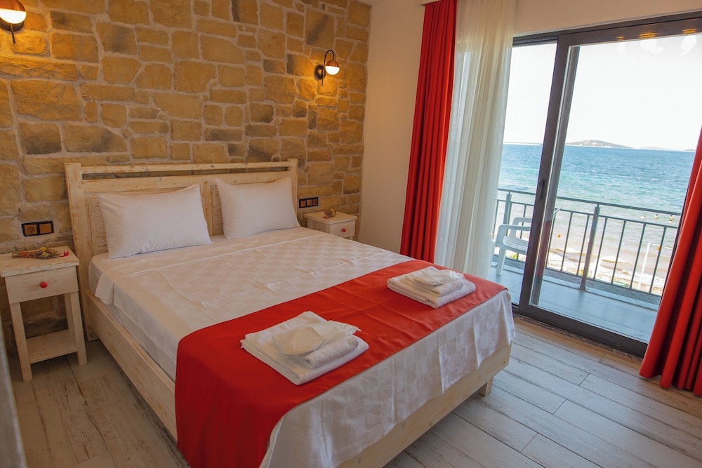 Deluxe Room, Sea View photo 1