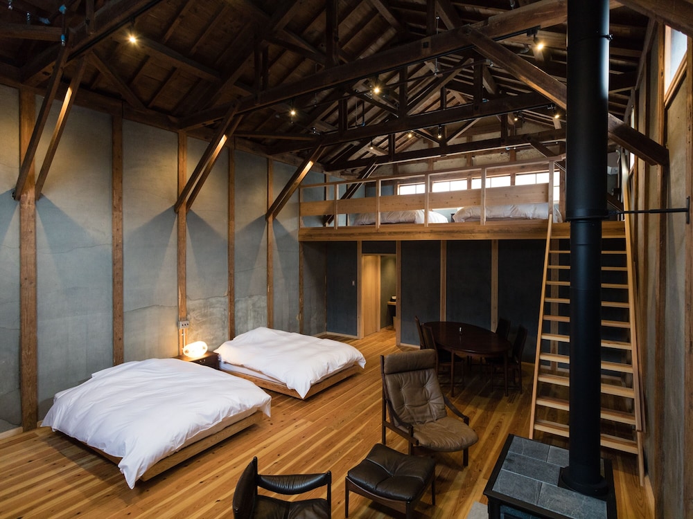 Room, 64sqm, Max. 5 people, 4 Double beds + 1 Extra futon, Non Smoking - Photo 1