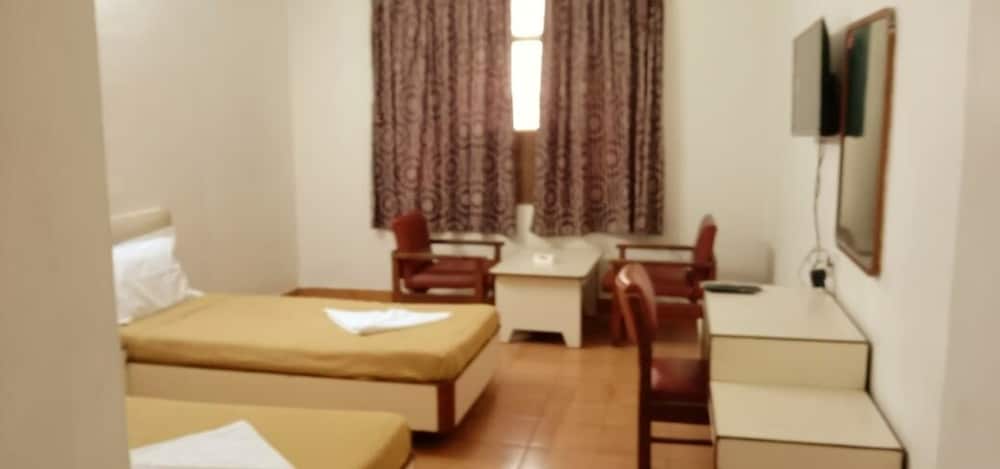 Non AC room