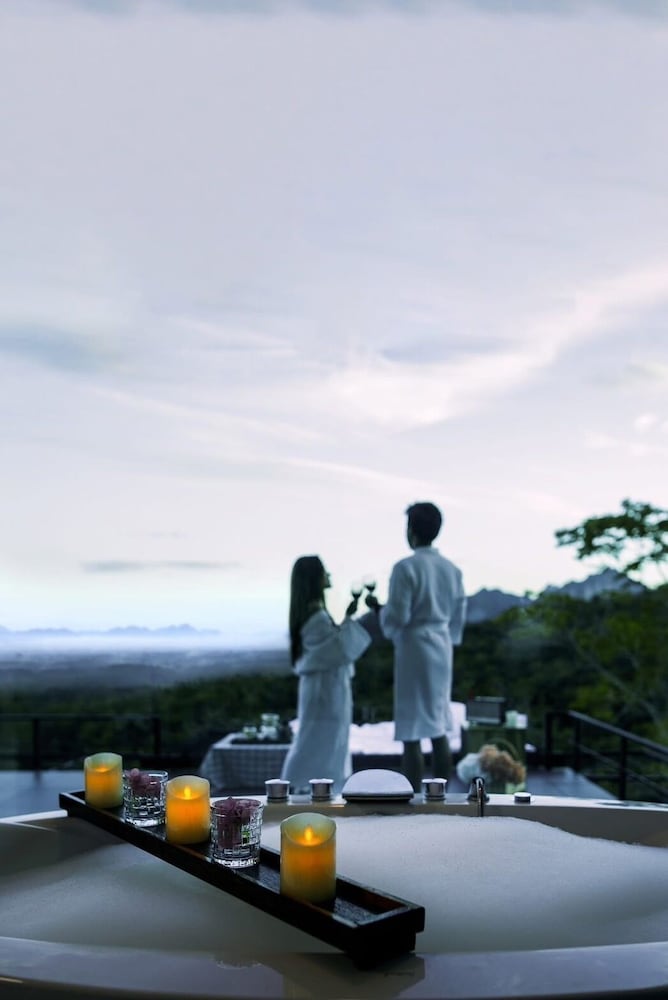 Honeymoon Villa photo 1