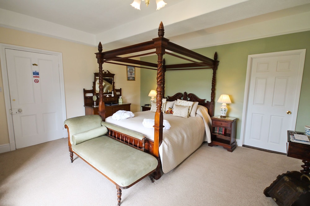 Superior King Room (Beech) photo 1