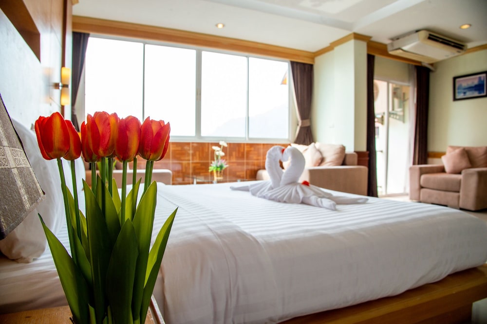 Jacuzzi Suite