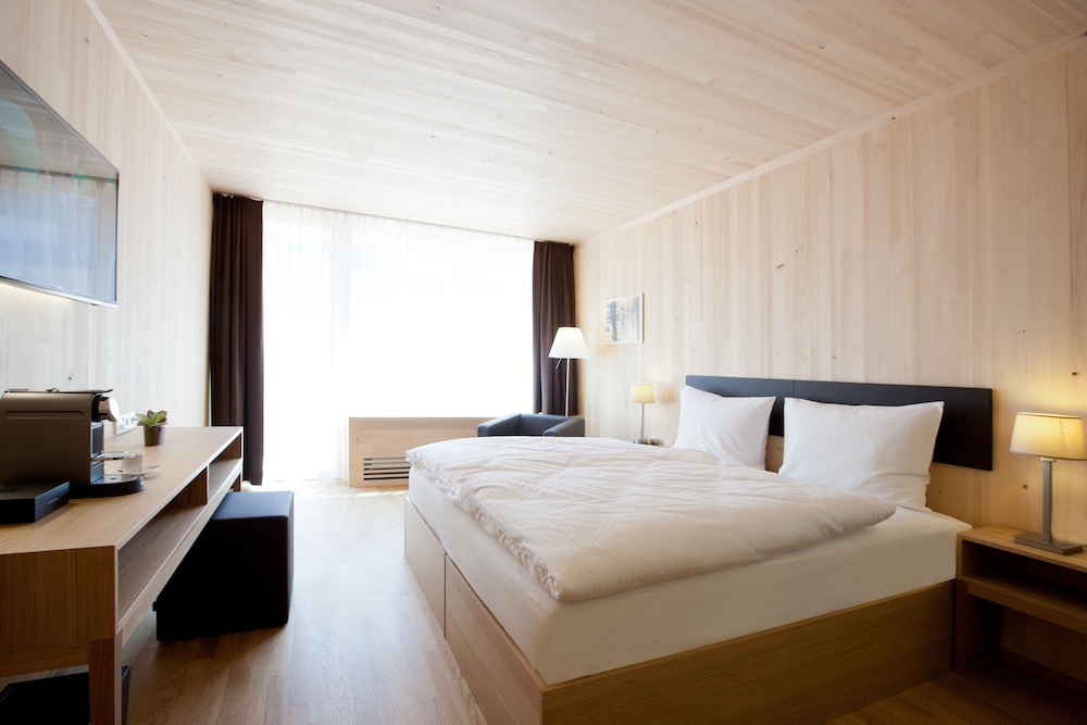 Junior Double or Twin Room, Balcony photo 1