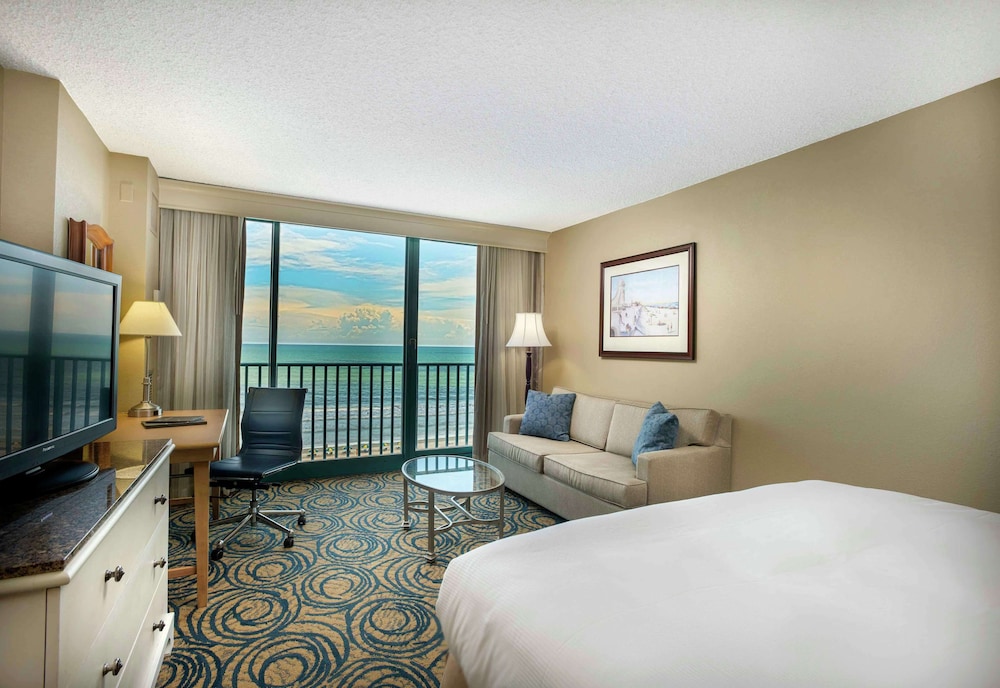 Room, 1 King Bed, Accessible, Oceanfront (Mobility & Hearing, Bathtub)