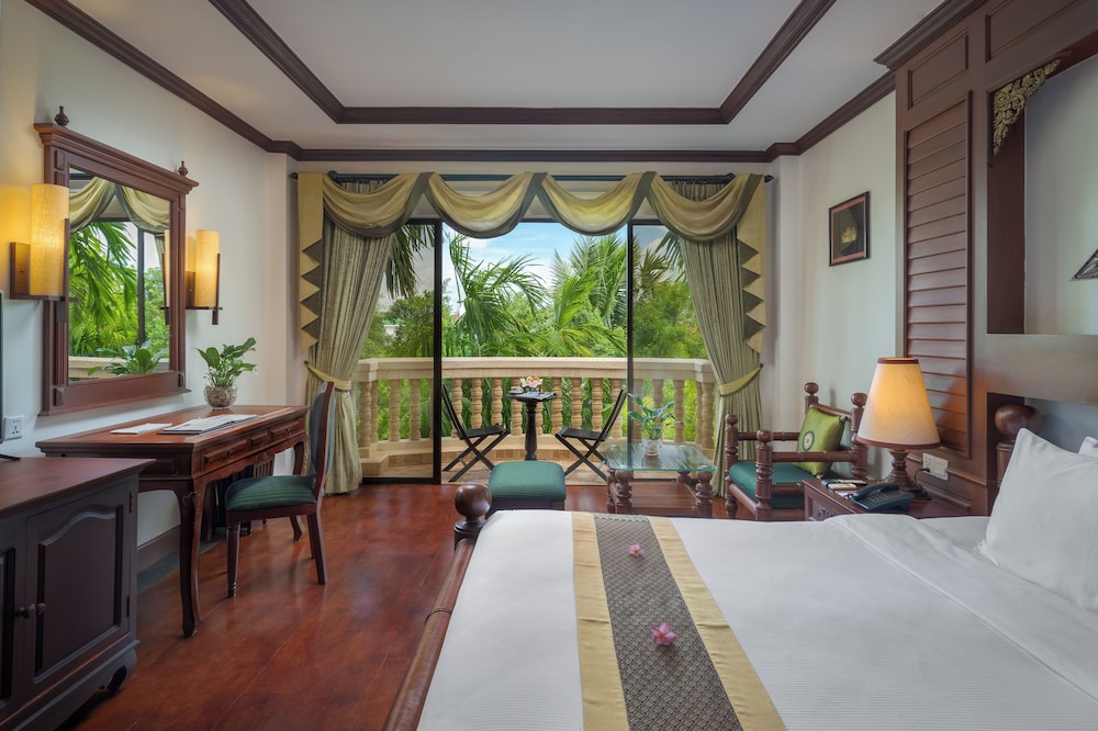 Premium King Room (Free One Time Sunset Cocktail Set) - Photo 3