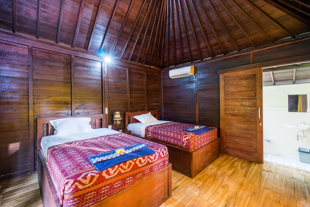 Basic Twin Room, Garden View