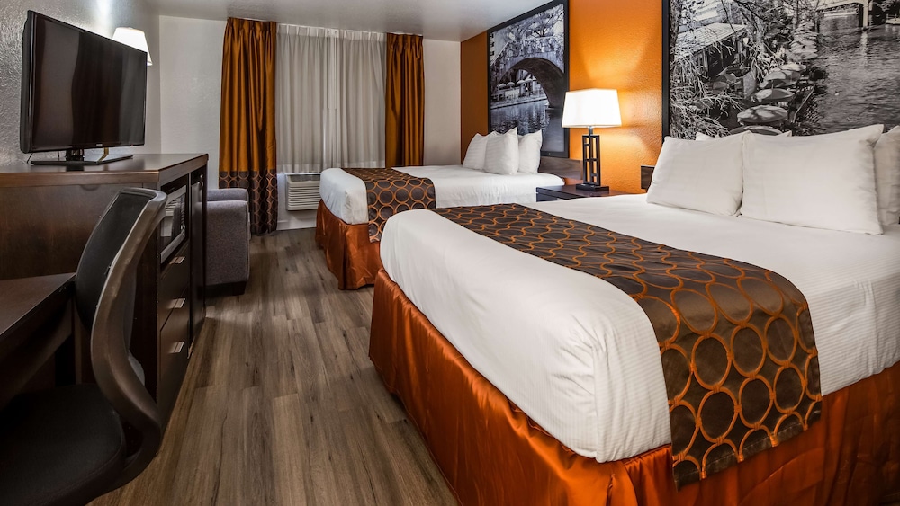 Standard Room, 2 Queen Beds, Non Smoking, Refrigerator & Microwave