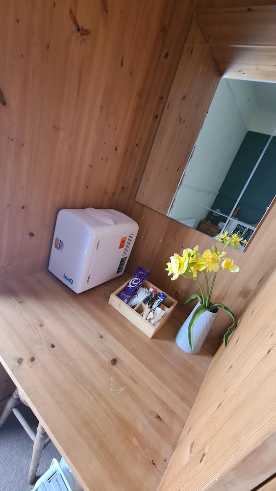 Double Room, Ensuite - Photo 3