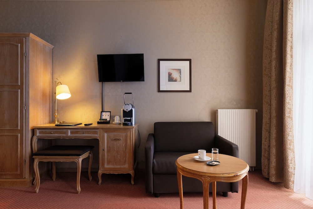 Doppelzimmer River view mit Balkon - Photo 3
