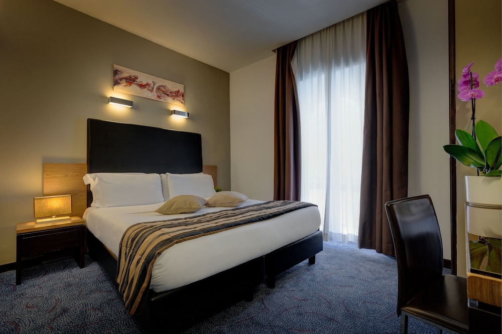 Double or Twin Room photo 2