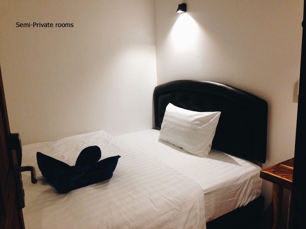 Economy Single Room