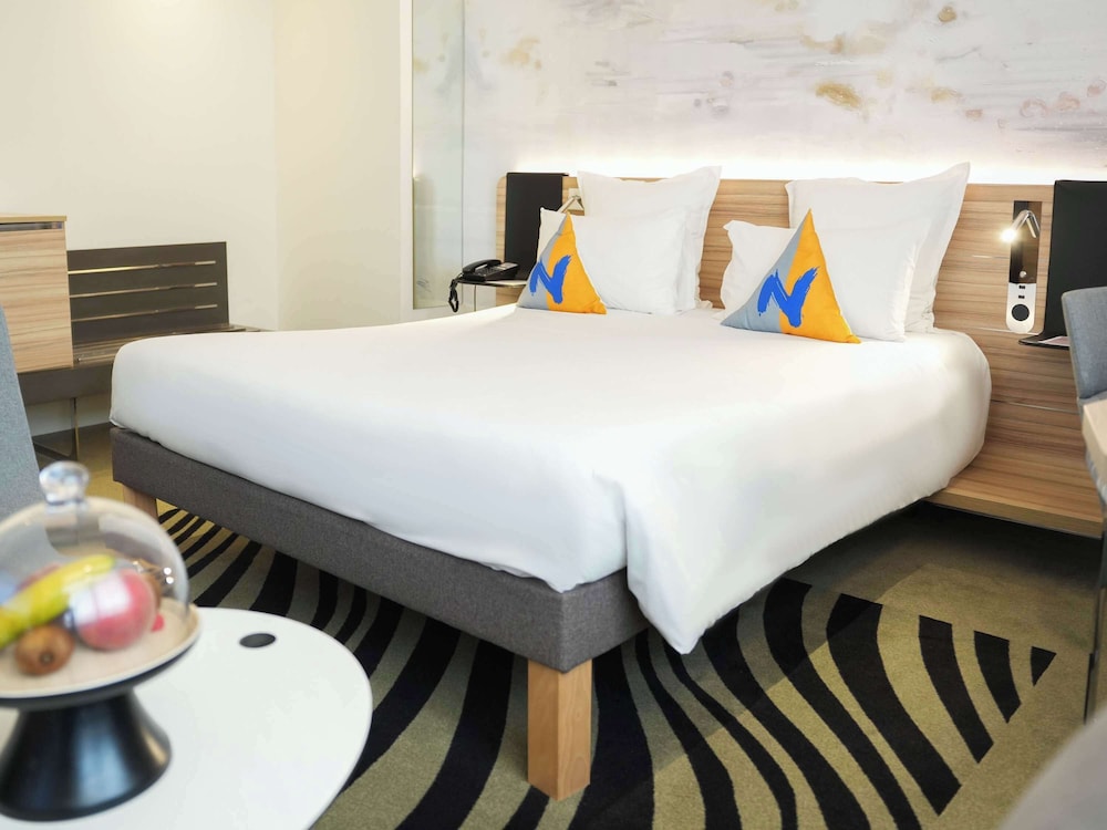 Executive Room, 1 King Bed - Photo 4