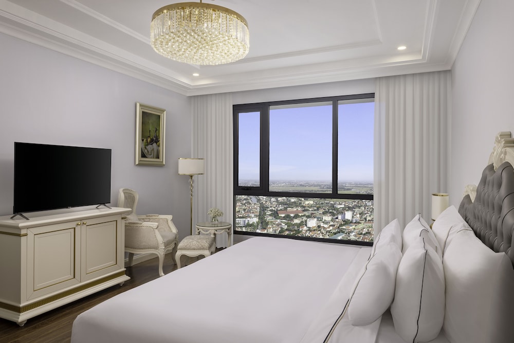Deluxe Room - Photo 4
