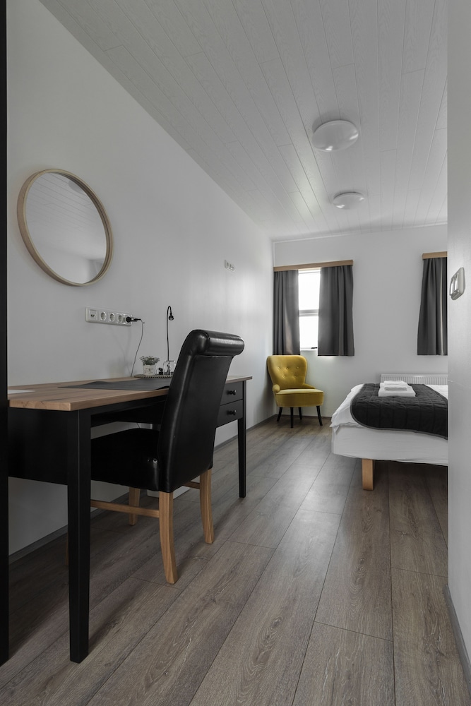 Standard Twin Room, Private Bathroom (Private bathroom) photo 1