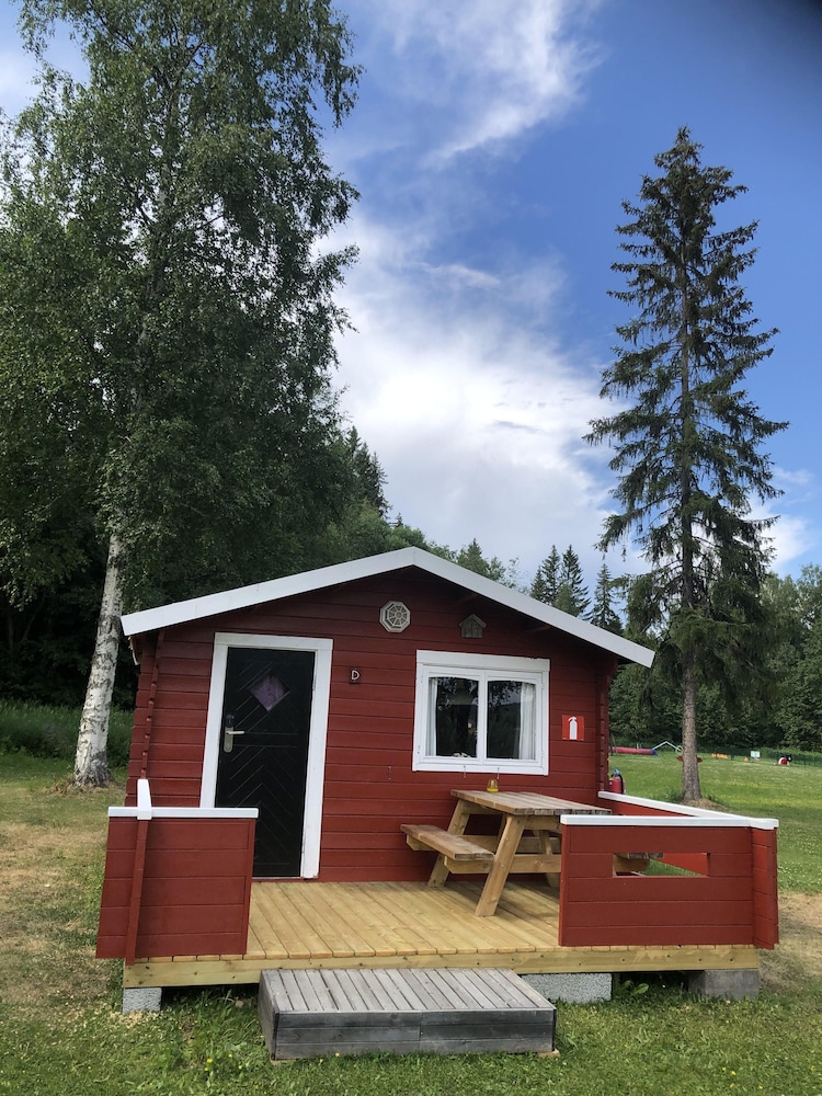 Traditional Cottage, 1 King Bed with Sofa bed, Refrigerator, Mountainside photo 1
