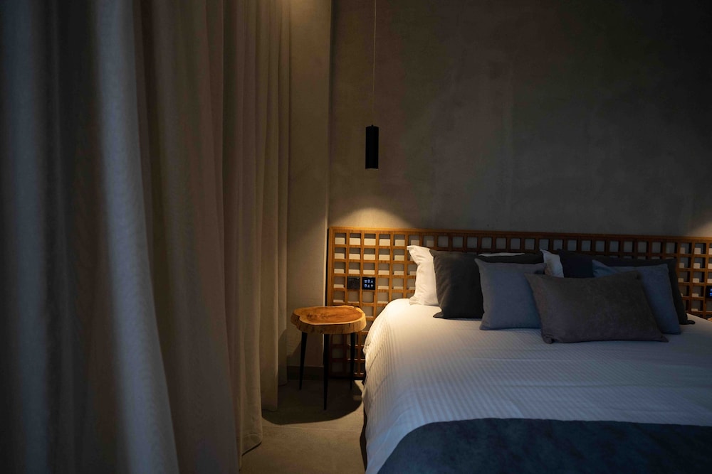 Superior Triple Room, Partial Sea View