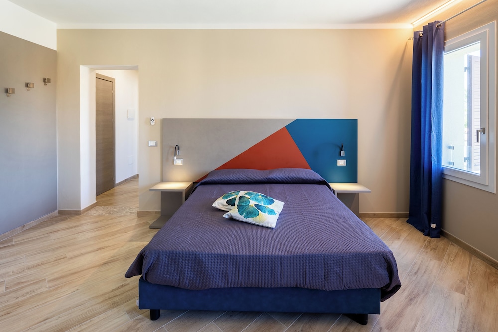 Superior Double Room, Pool View photo 3