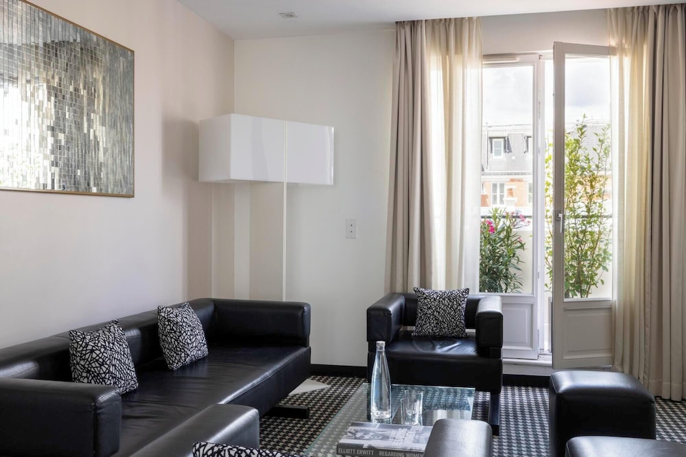 Suite Terrasse avec Jacuzzi thumbnail 6