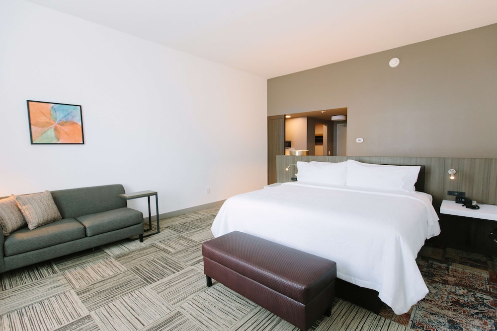 Queen Room with Two Queen Beds - Hearing Access